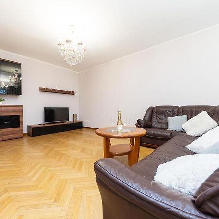 Spacious Apartments In The Center Of Obolon 2 Bedrooms Kijów Zewnętrze zdjęcie