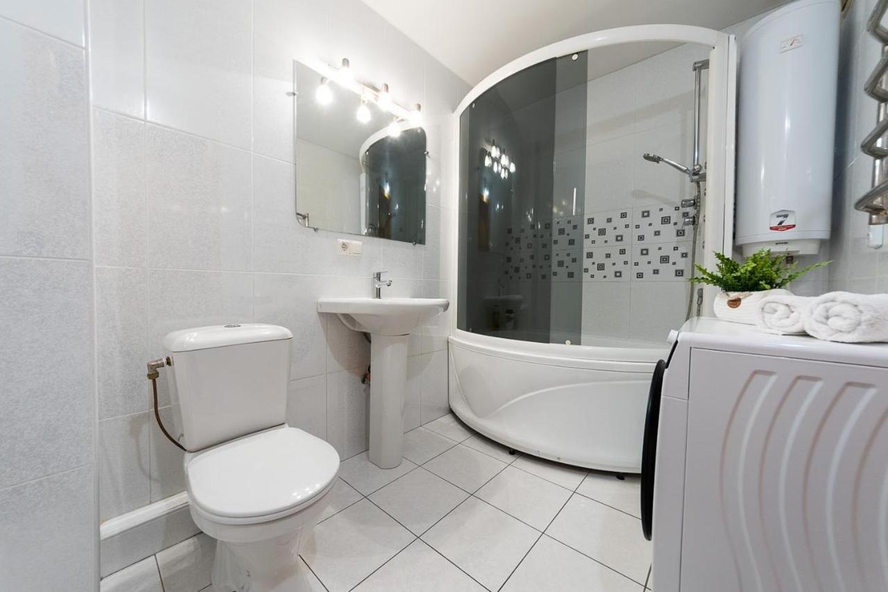 Spacious Apartments In The Center Of Obolon 2 Bedrooms Kijów Zewnętrze zdjęcie