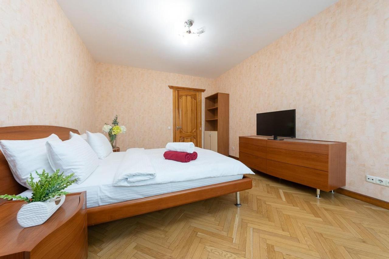 Spacious Apartments In The Center Of Obolon 2 Bedrooms Kijów Zewnętrze zdjęcie