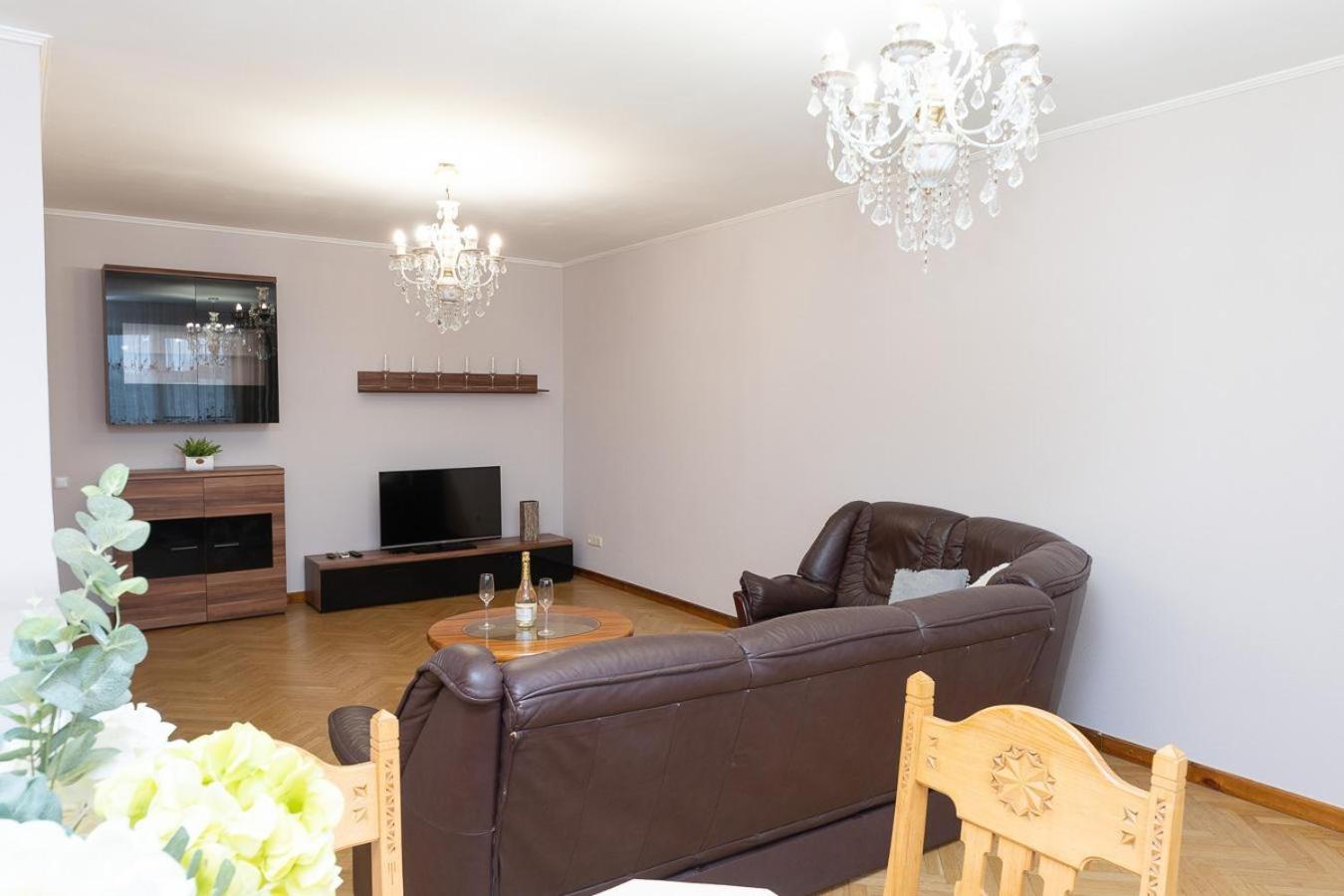 Spacious Apartments In The Center Of Obolon 2 Bedrooms Kijów Zewnętrze zdjęcie