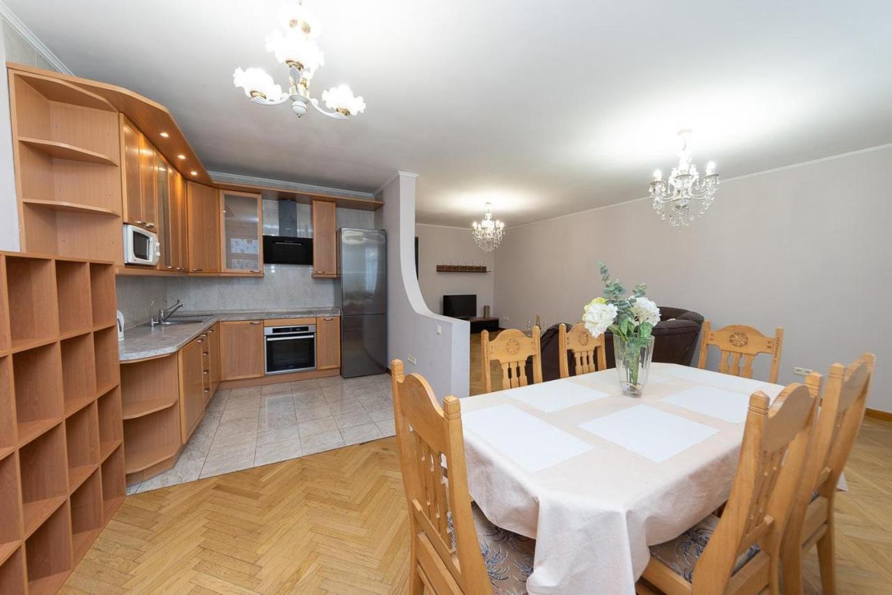 Spacious Apartments In The Center Of Obolon 2 Bedrooms Kijów Zewnętrze zdjęcie